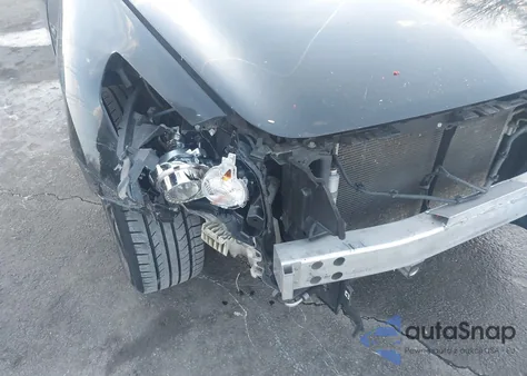 2015 Infiniti Q40 z USA, uszkodzony, nr VIN JN1CV6AR4FM524724